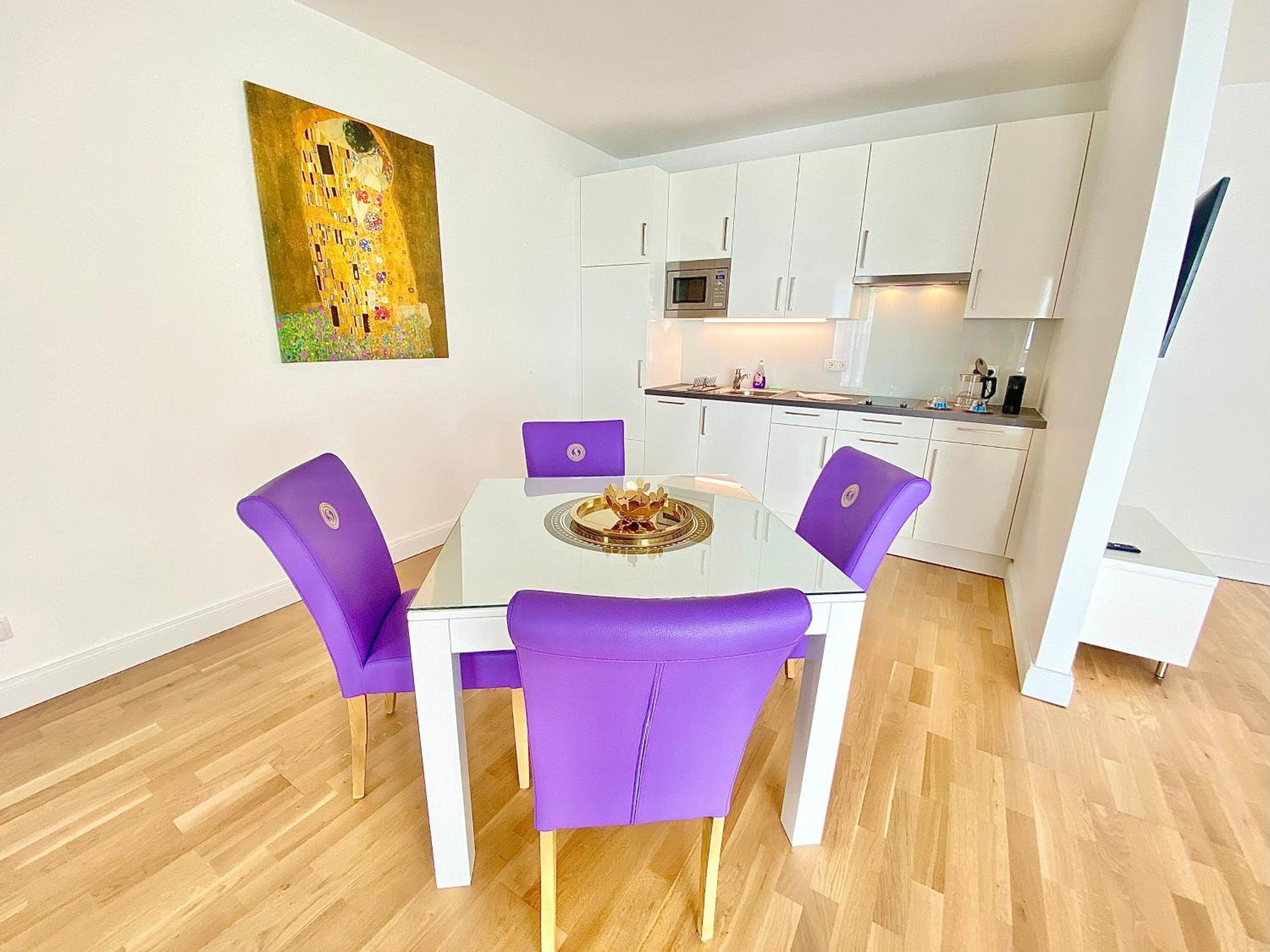 Steiner Residences Nestroyplatz Apartment